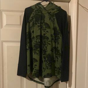 Green and Black Floral Long Sleeve Top